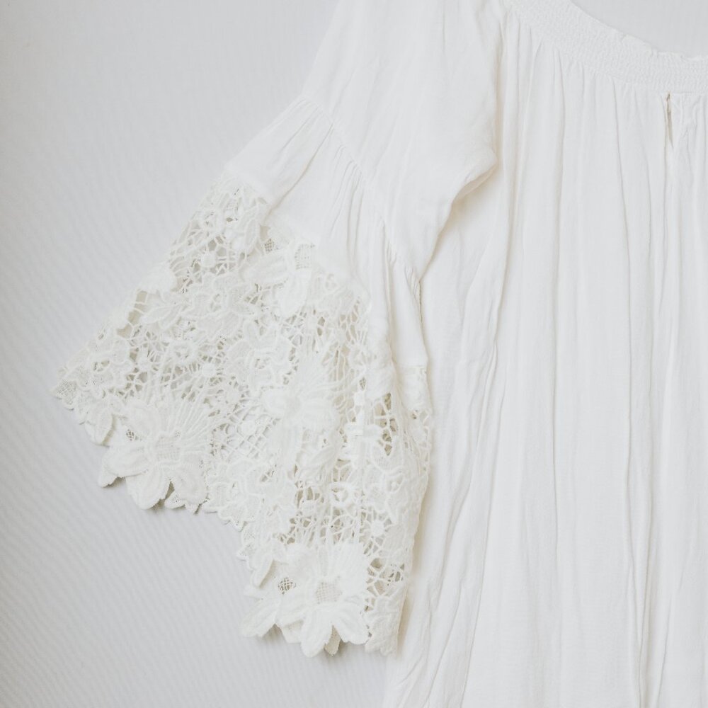 2 Chic Luxe One Size Lace Beach Dress Swim Cover Up - Picture 3 of 9